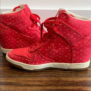 Nike Dunk Sky High Red Size 8